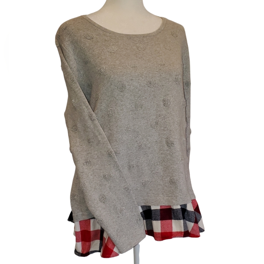 Crown & Ivy Grey Tone on Tone Textured Polka Dot Sweater with Flannel Ruffle, XL